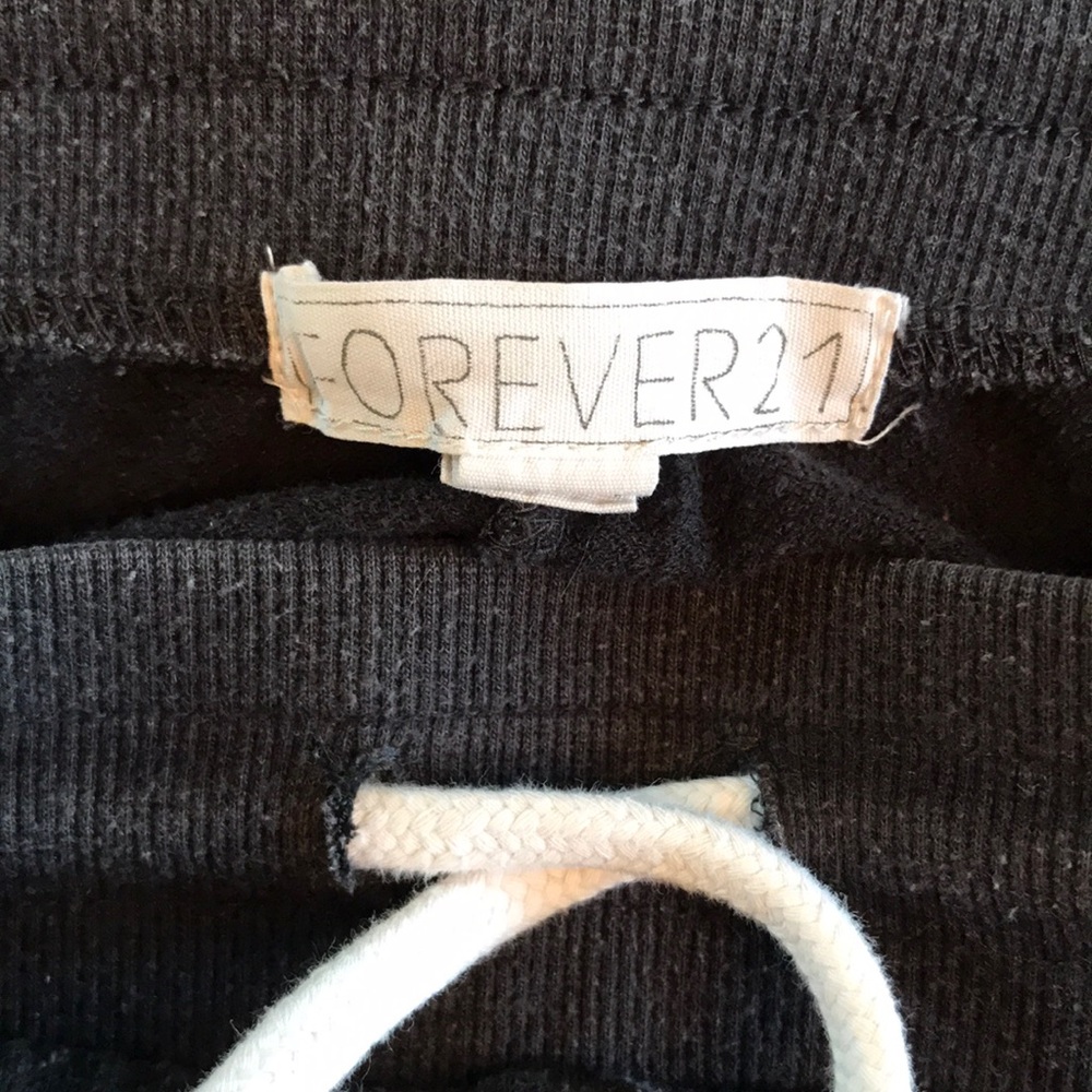 Drawstring sweat pants - Picture 6 of 6